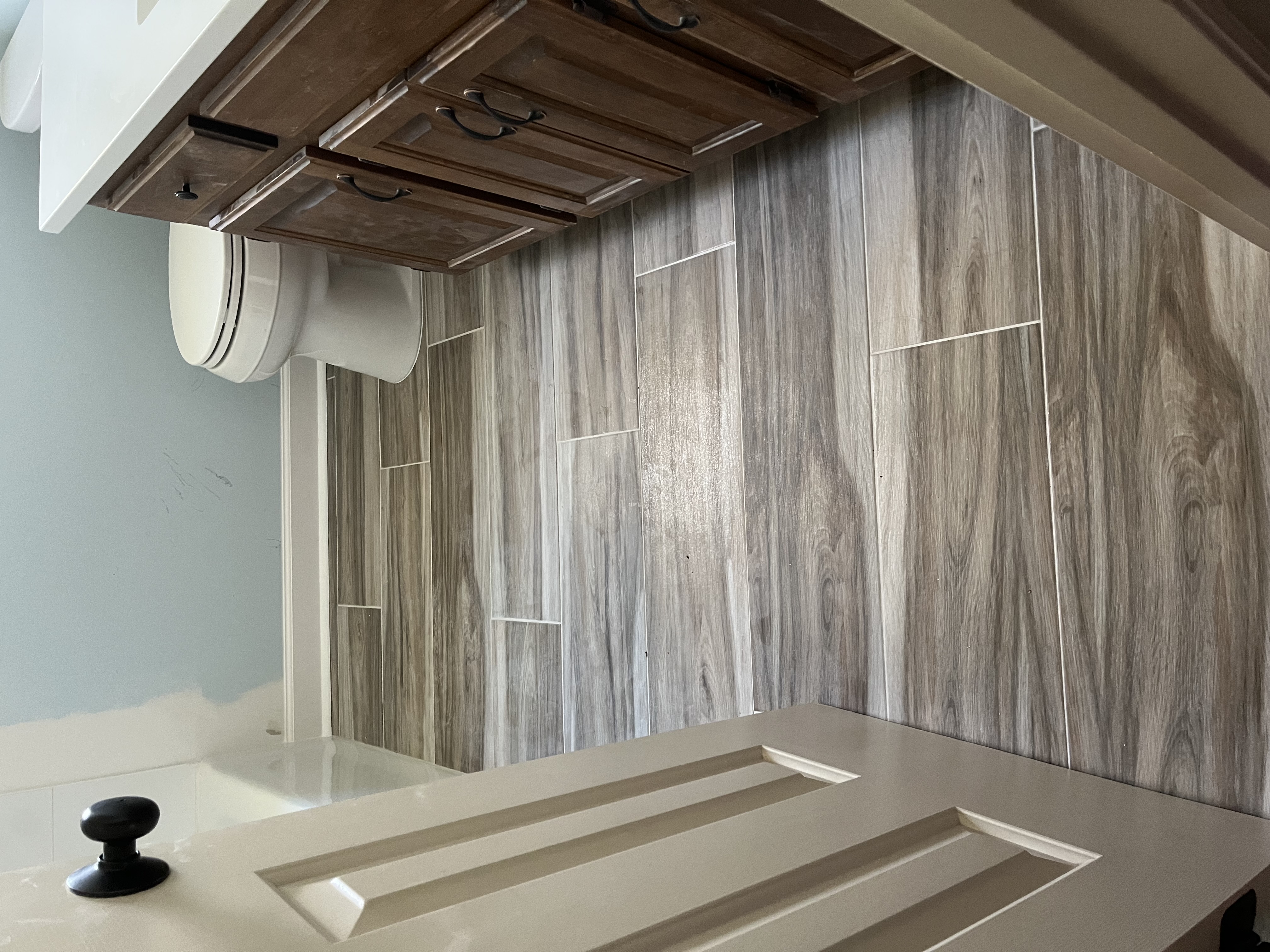 bathroom_floor_tile_2.jpg